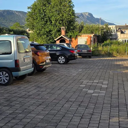 Apartamento With Parking Space Kastel Novi, - 24645 Kaštela