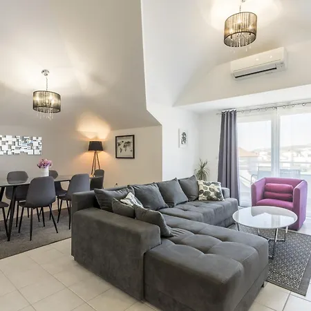 With Parking Space Kastel Novi, - 24645 Apartman