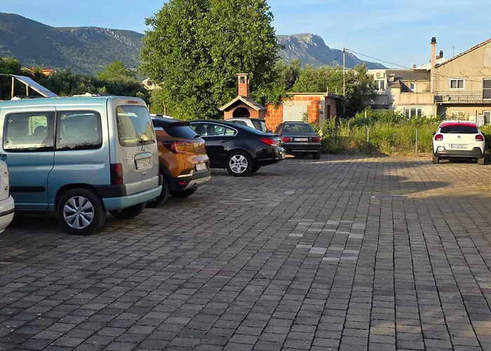Apartamento With Parking Space Kastel Novi, - 24645 Kaštela